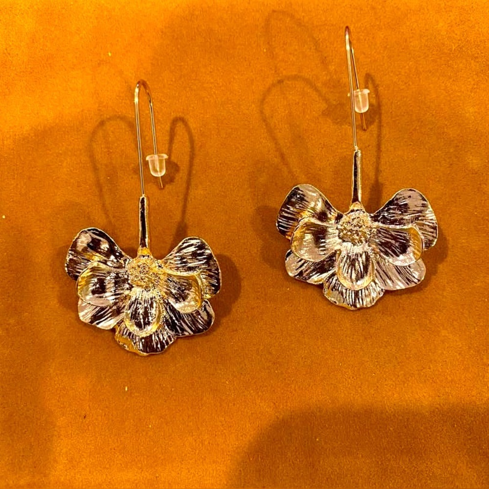 Gold Large Flower Earrings - Picture 2 of 2